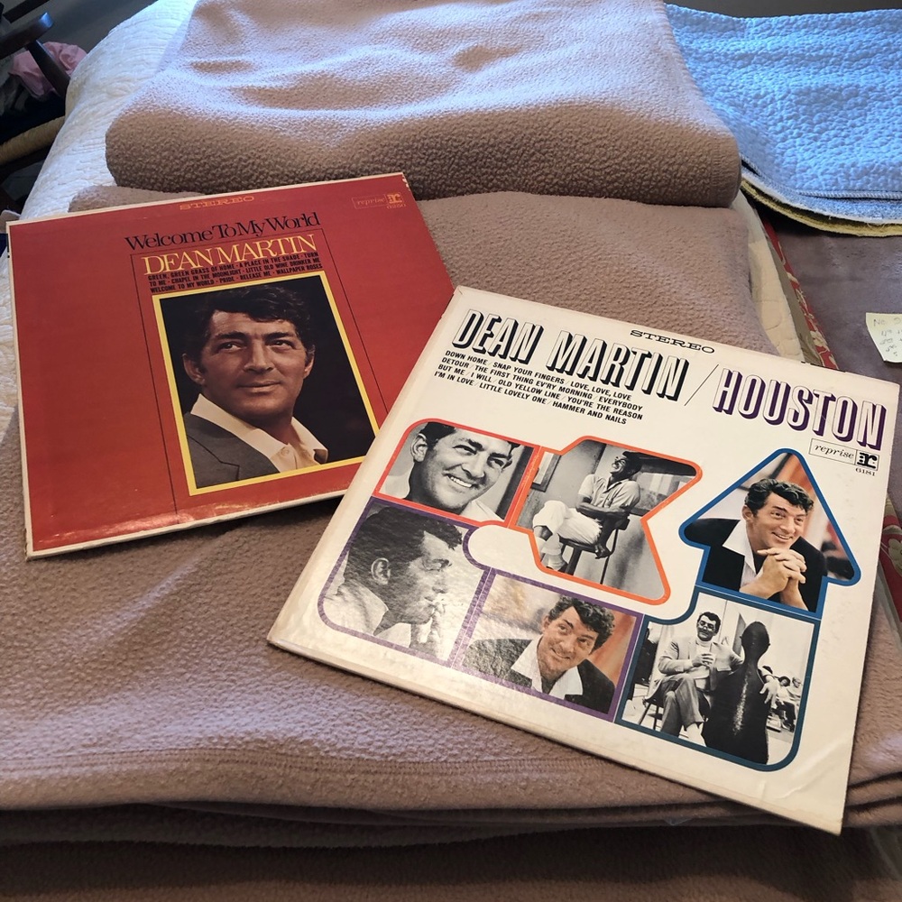 Lot of 2 Dean Martin Vinyls - Houston. & Welcome To My World
